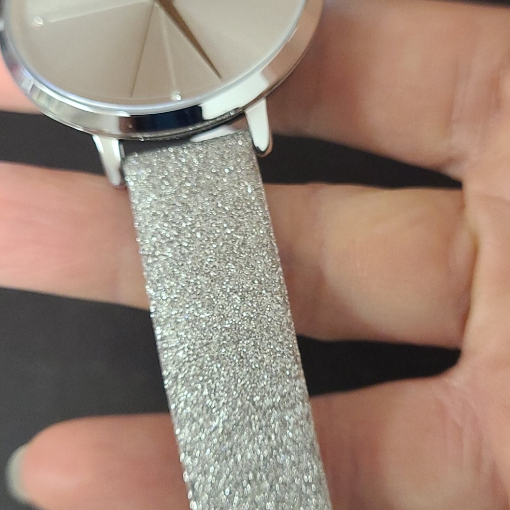 Michael Kors MK2793 Charley Silver tone Watch NO MK BOX! - Picture 3 of 4